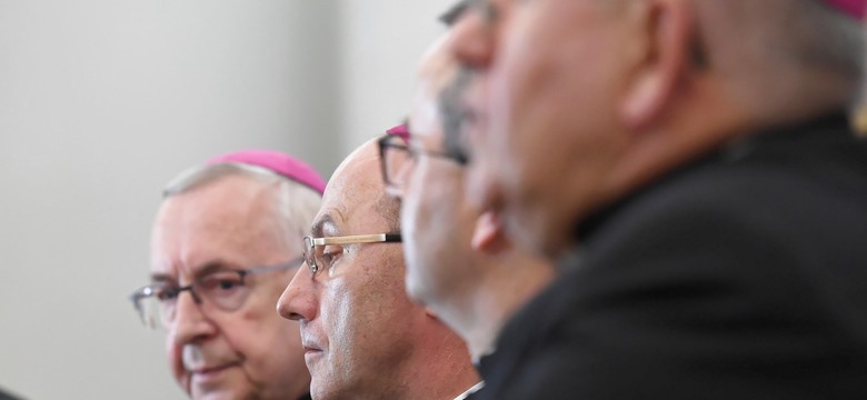 Kościół w Polsce krok nad przepaścią [FELIETON]
