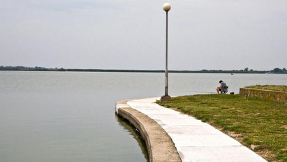 Kritikus szint alá csökkent a Velencei-tó vízszintje, ez történik most