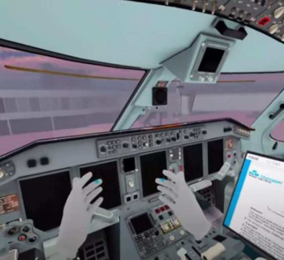 Po założeniu gogli VR piloci KLM Cityhopper będą mogli wirtualnie zapoznać się z kokpitem samolotów Embraer 175 i 190. 