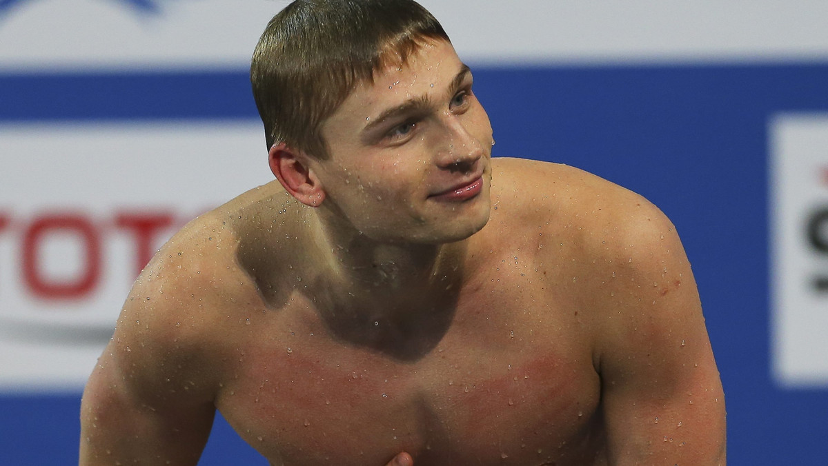 Reprezentant Polski Radosław Kawęcki zdobył złoty medal pływackich mistrzostw świata na krótkim basenie, odbywających się w Stambule. Polak był najlepszy na 200 metrów stylem grzbietowym.