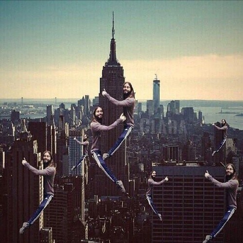 Jared Leto na 'przytulaśnych' memach