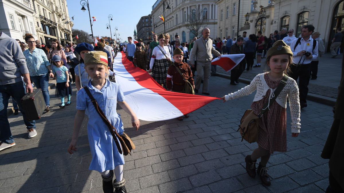 WARSZAWA X KATYŃSKI MARSZ CIENI (X Katyński Marsz Cieni)