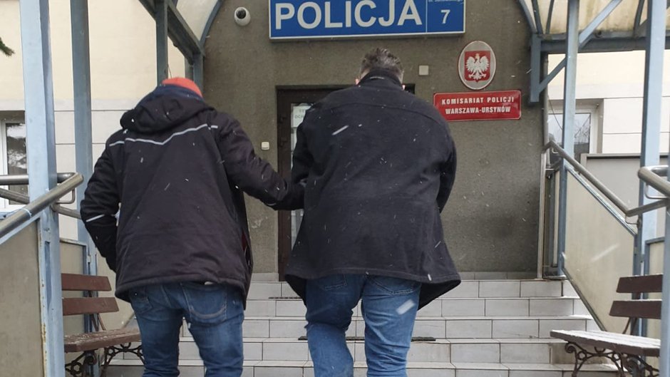 Wypożyczali luksusowe auta i je sprzedawali Zatrzymali ich policjanci