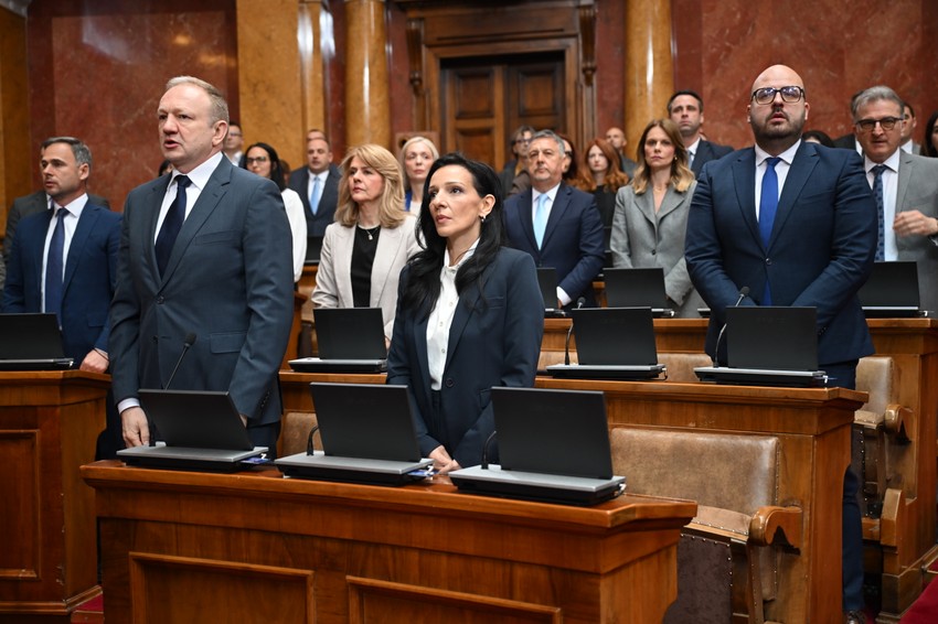 Sednici skupštine prisustvovao je i najveći deo opozicionih poslanika