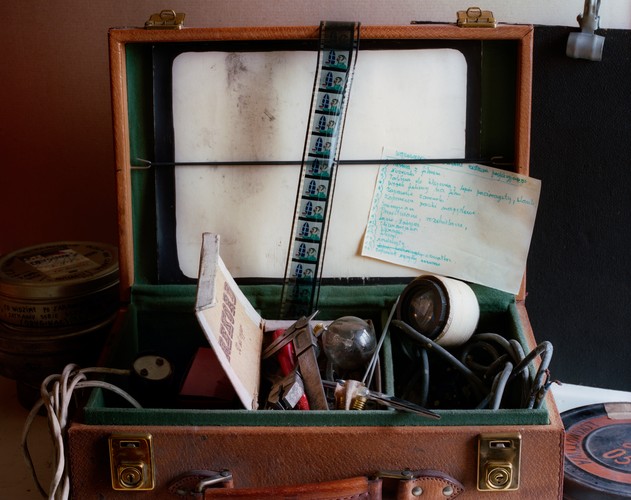 Zdjęcia pracowni Juliana Antonisza/ Photos  from the studio of Julian Antonisz, fot./photo Weronika Łodzińska, dzięki uprzejmości Zachęty Narodowej Galerii Sztuki/ courtesy of Zachęta National Gallery of Art