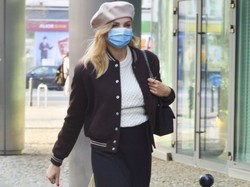 Trudno wyglądać lepiej: Małgorzata Socha zadała szyku w perfekcyjnej stylizacji i z ultradrogą torebką. FOTO