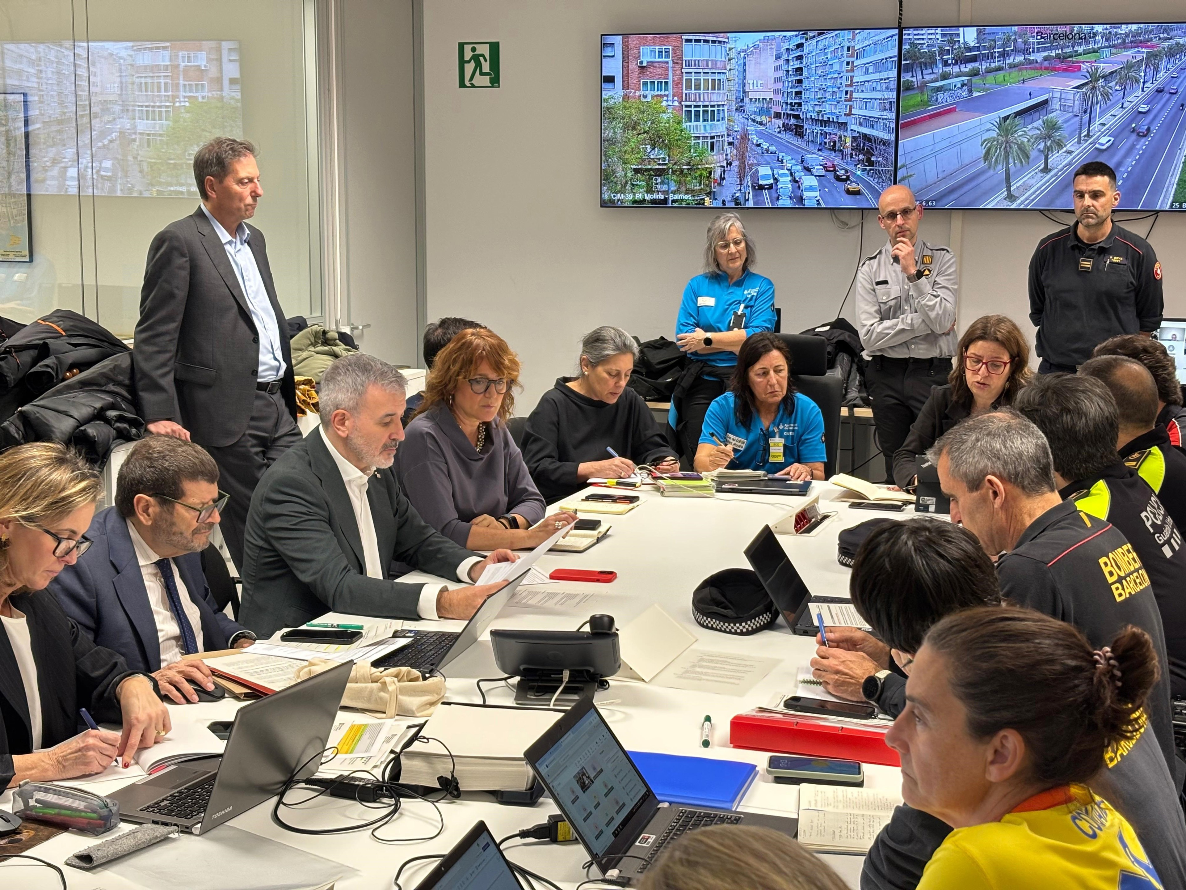 Alerta en Barcelona: vientos de hasta 100 km/h suspenden Bicing y Santa Eulàlia