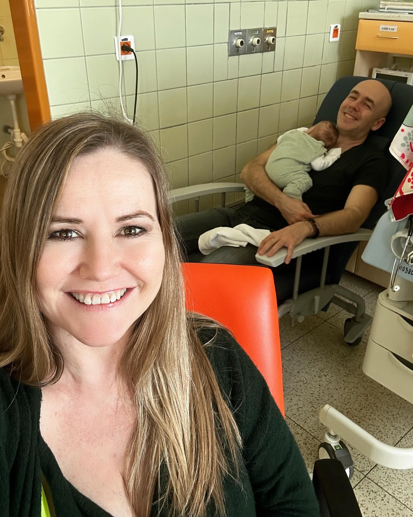 Manželia Zuzana Haasová a Viliam Schowanetz s dcérkou Johankou.
