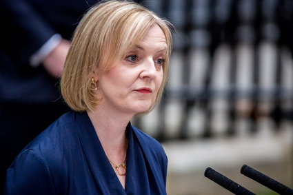 Liz Truss przejmuje urząd premiera i długą listę pilnych problemów