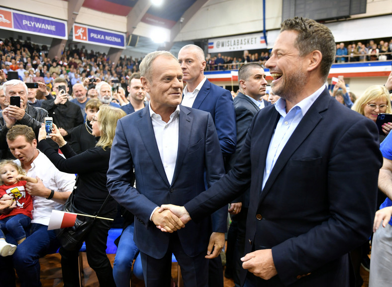 Donald Tusk i Rafał Trzaskowski na spotkaniu w Krakowie, 15 maja 2023 r.