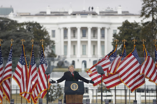 Donald Trump zapowiedział, że nie stawi się na procesie