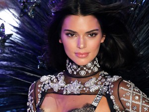 Kendall Jenner alakja a valóságban egyáltalán nem olyan, mint a photoshopolt fotóin