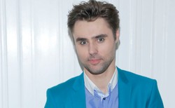 Aktor został kurierem. "To nic nowego, że artyści wykonują zawody inne niż wyuczone" [WYWIAD]