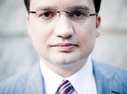 Zbigniew Ziobro broni ministra... Czumy
