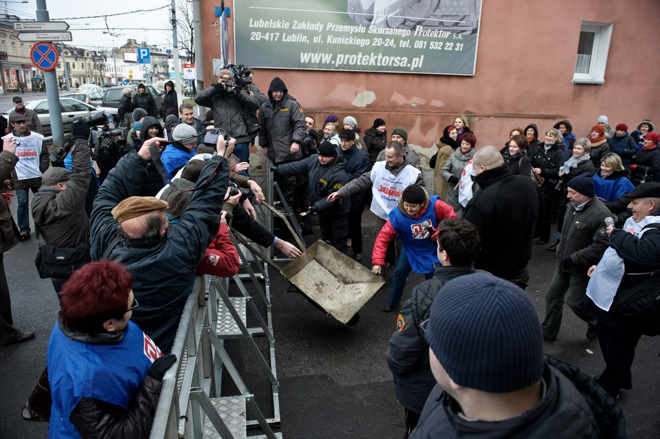 Demonstracja zwolnionych pracowników