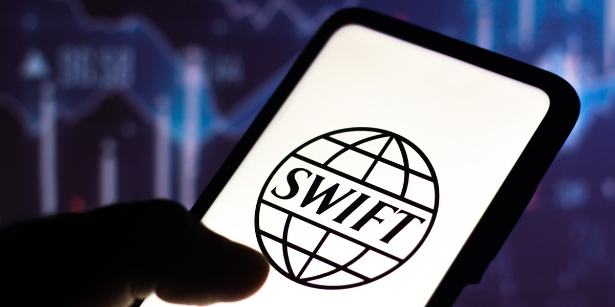 SWIFT czeka na listę rosyjskich banków, które ma odłączyć od systemu