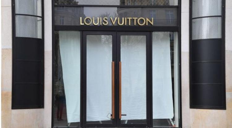 Kézfertőtlenítőt kezd el gyártani parfümök helyett a Louis Vuitton a világjárványra való tekintettel
