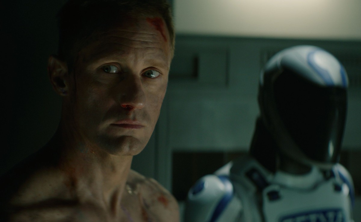 Alexander Skarsgård w serialu "Pamiętniki Mordbota"
