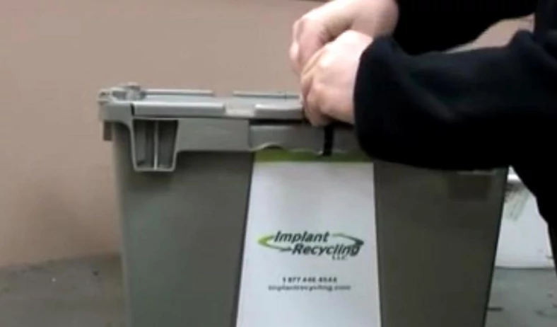 implant recyckling box