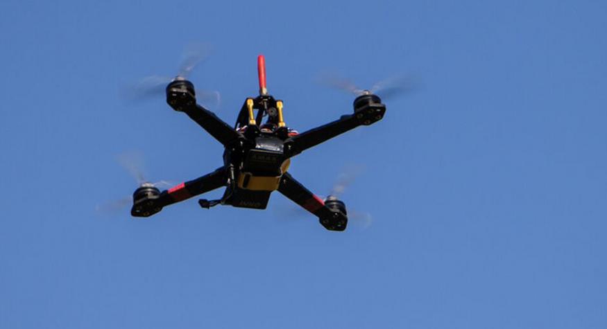 FPV-Drohnen: Multicopter mit Brille und Kamera