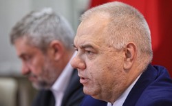 KO prezentuje 30-kilometrową "wieżę Sasina": Mount Everest to przy niej pikuś