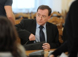 Kto naciska na prezydenta? Mariusz Kamiński ujawnia