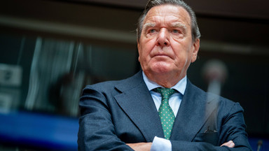 Zachód coraz bliżej nałożenia sankcji na Gerharda Schrödera