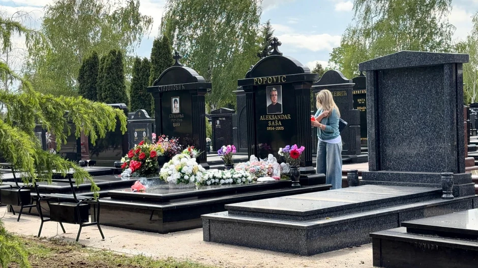 Suzana Jovanović na groblju