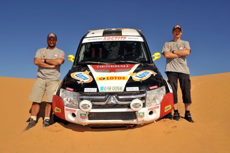 Adam Małysz przesiadł się do rajdowej legendy - mitsubishi pajero