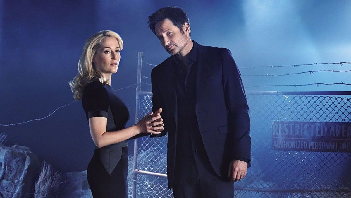 Podczas tegorocznej edycji nowojorskiego Comic Conu zaprezentowano pierwszy odcinek nowej serii serialu "Z archiwum X". Reakcje na nowe przygody agentki Scully i agenta Muldera są mocno zróżnicowane. Widzowie będą mogli obejrzeć serial dopiero w styczniu 2016 roku.