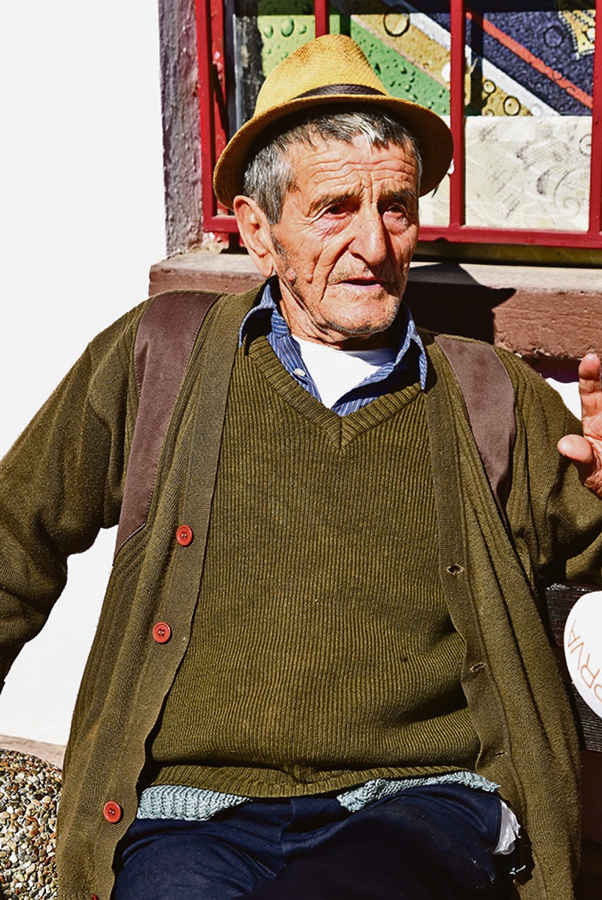 Prijatelj uhapšenog nastavnika tvrdi da mu je sve namešteno