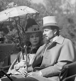 W ponad tysiącu miejsc zabrzmią dziś fragmenty "Lalki" Bolesława Prusa