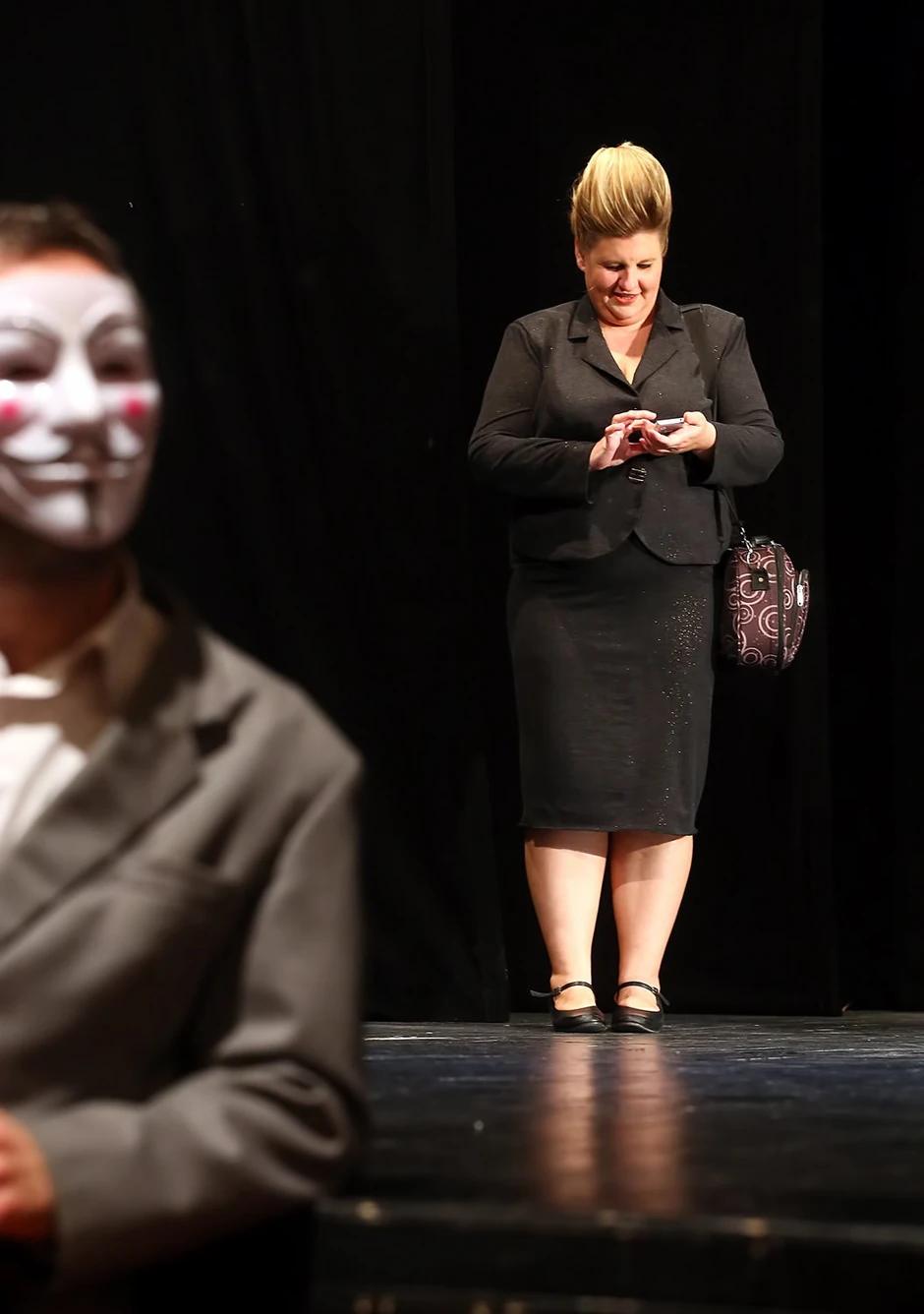 Glavnu žensku ulogu tumači Silvija Križan