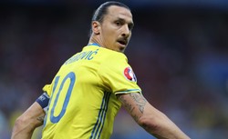Ibrahimovic zbiera pieniądze na szpitale we Włoszech. "Kocham ten kraj"