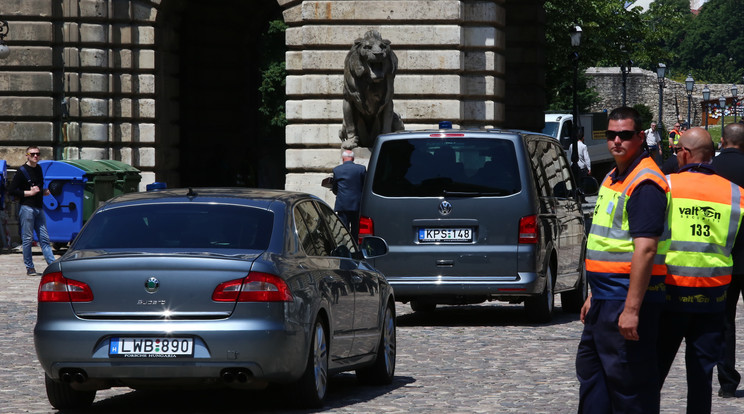 Lehet, hogy Skoda Superbek is lesznek köztük / Fotó: Fuszek Gábor