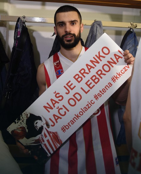 Branko Lazić sa porukom navijača