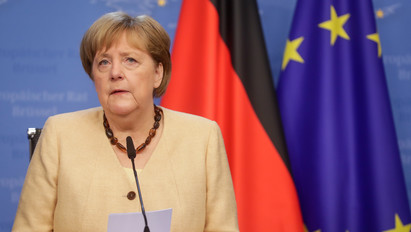 Angela Merkel az afgán konfliktusról: „A hazájuk közelében kell segíteni a menekülteknek”