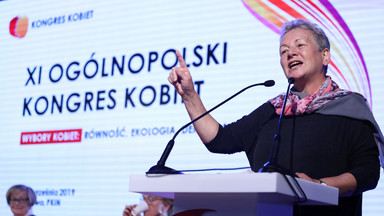 Prof. Monika Płatek z nagrodą Kongresu Kobiet