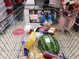 strajk w sklepach w tę niedzielę. opuszczą stanowiska na dwie godziny.