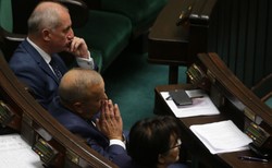 Schetyna już wie, dlaczego PiS tak wysoko prowadzi w sondażach: Są silni słabością opozycji