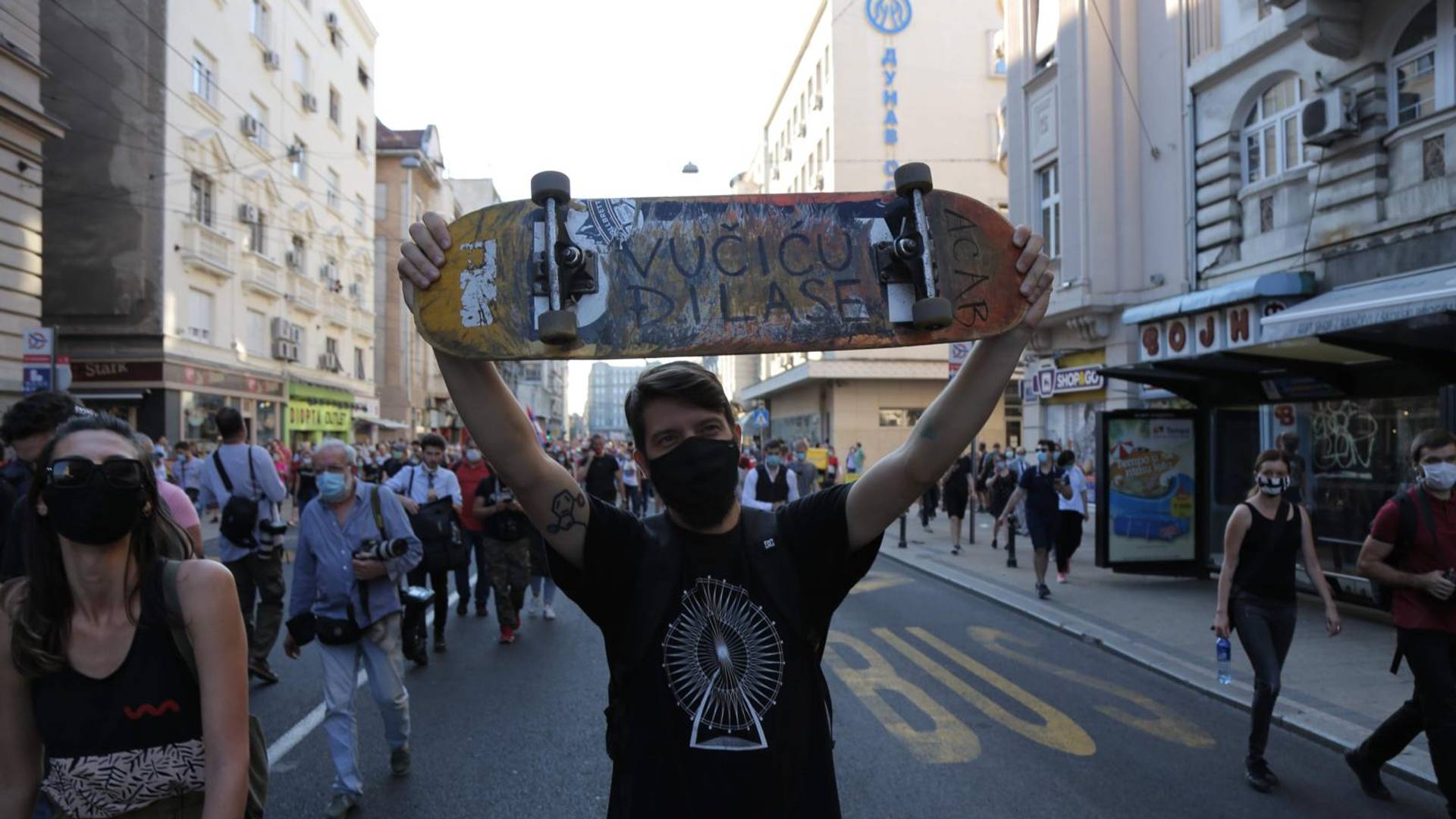 Beograd ne odustaje od protesta,  na mrežama se deli poziv za večeras #sedidole