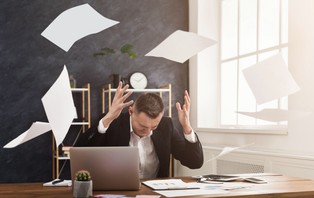 "Loud quitting" na rynku pracy – na czym polega ten trend?