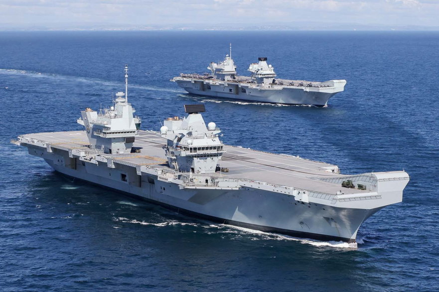 Brytyjskie lotniskowce HMS „Queen Elizabeth” i HMS „Prince of Wales”, 19 maja 2021 r. / fot. Petty Officer Photographer Jay Allen, OGL
