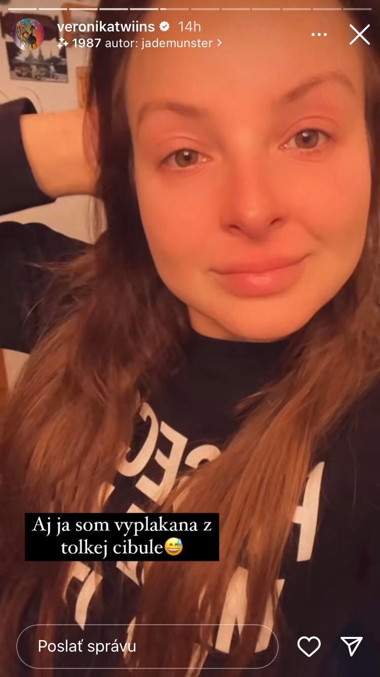 Dvojičkám dala cibuľa zabrať.