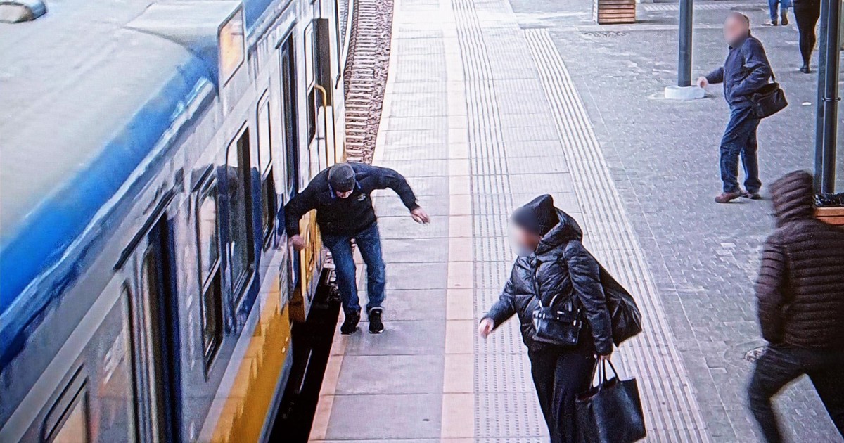 Dramat na peronie. Wszystko uchwyciły kamery. "Pani w czarnej kurtce może się powstydzić"