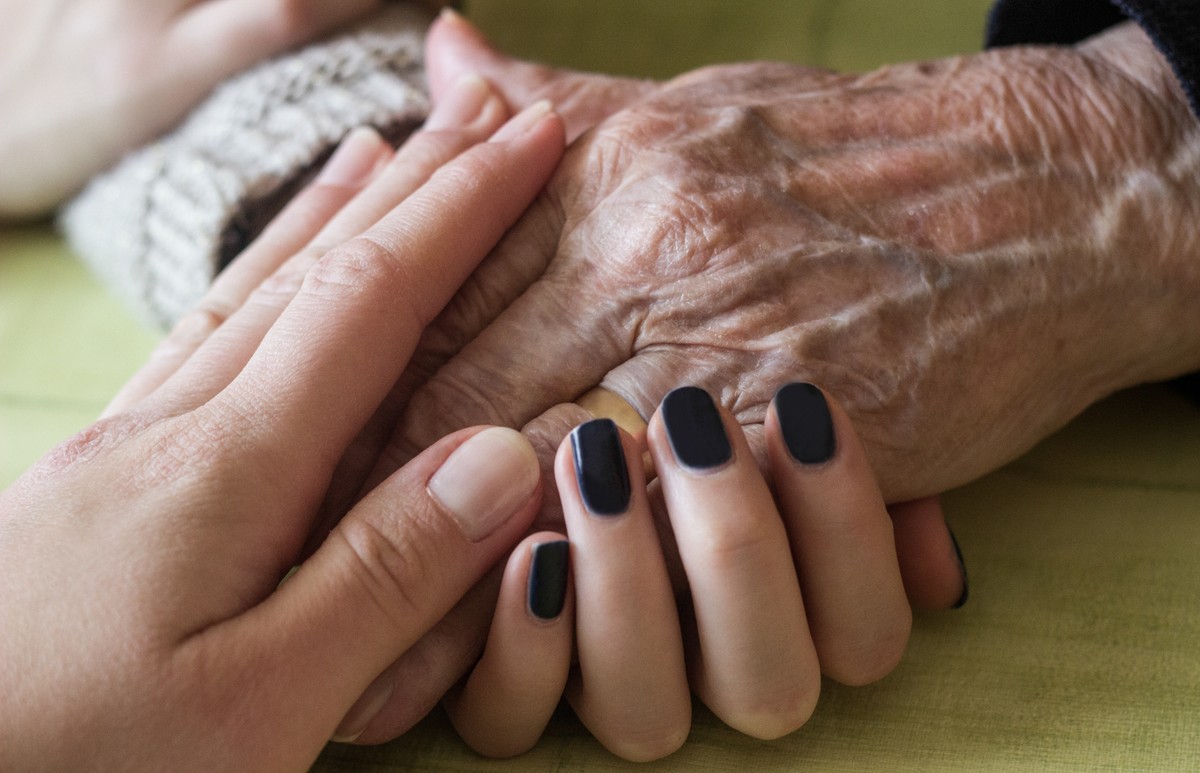 Przedstawicielka "kanapkowego pokolenia". "Utkwiłam między kosztownymi nastolatkami a starzejącymi się rodzicami"