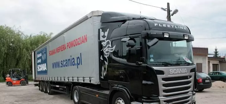 Scania pomaga powodzianom