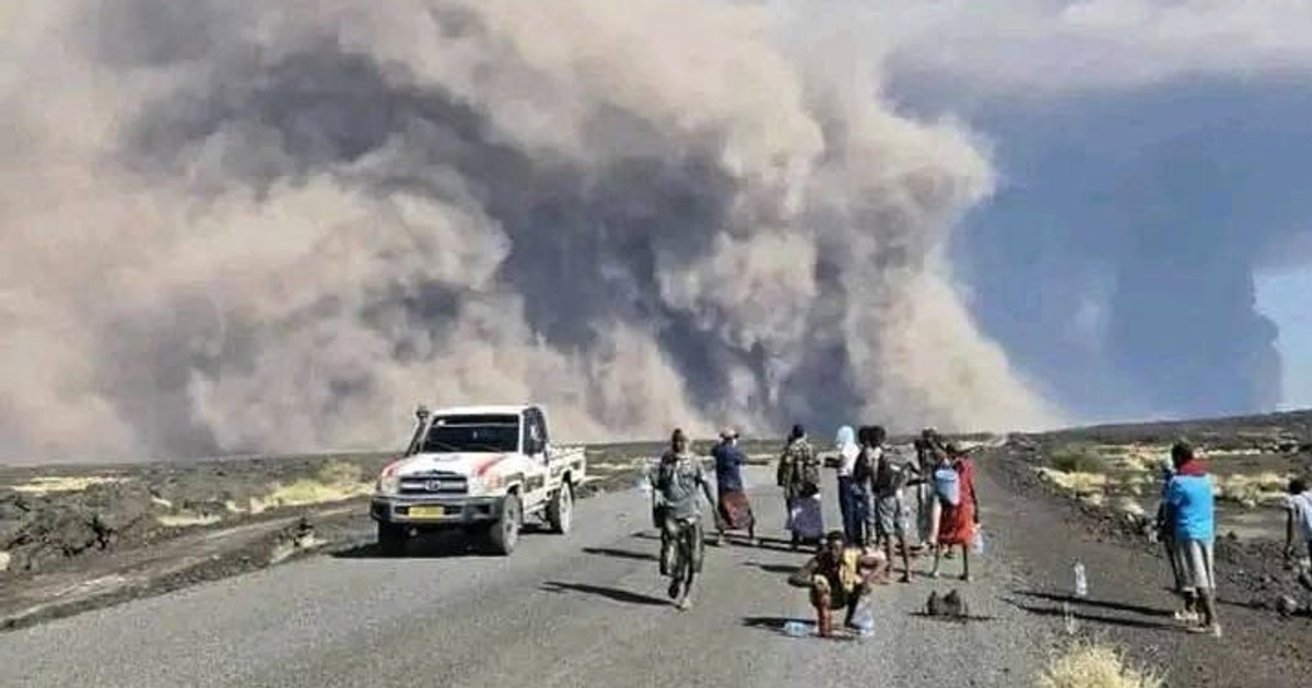 Potwór przebudził się po tysiącach lat. Chmura pyłu sięgnęła 13 km i sparaliżowała ruch lotniczy