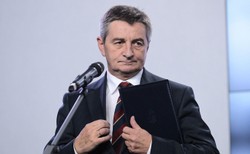 Politycy komentują dymisję Kuchcińskiego. "Najgorszy marszałek od 1989 r."