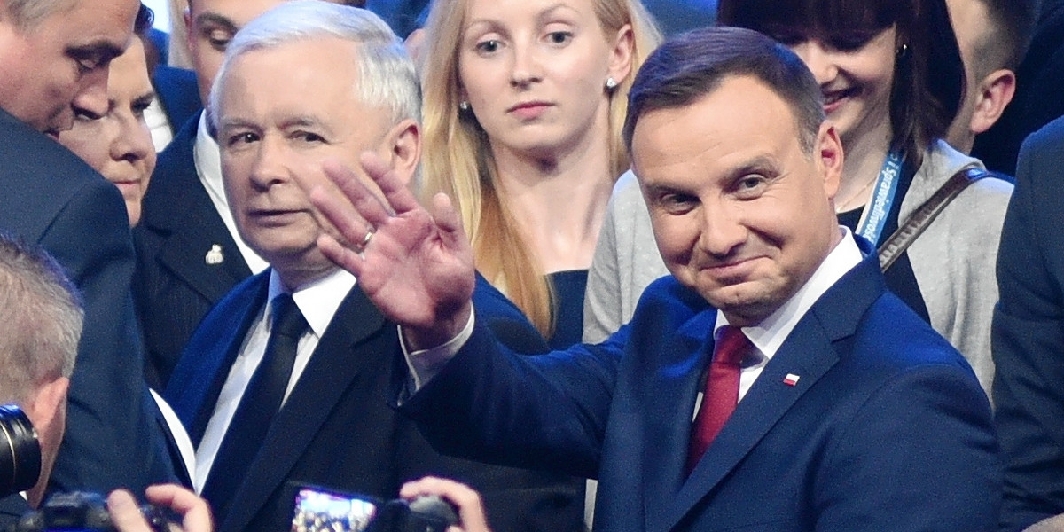 Andrzej Duda jest marionetką PiS?!